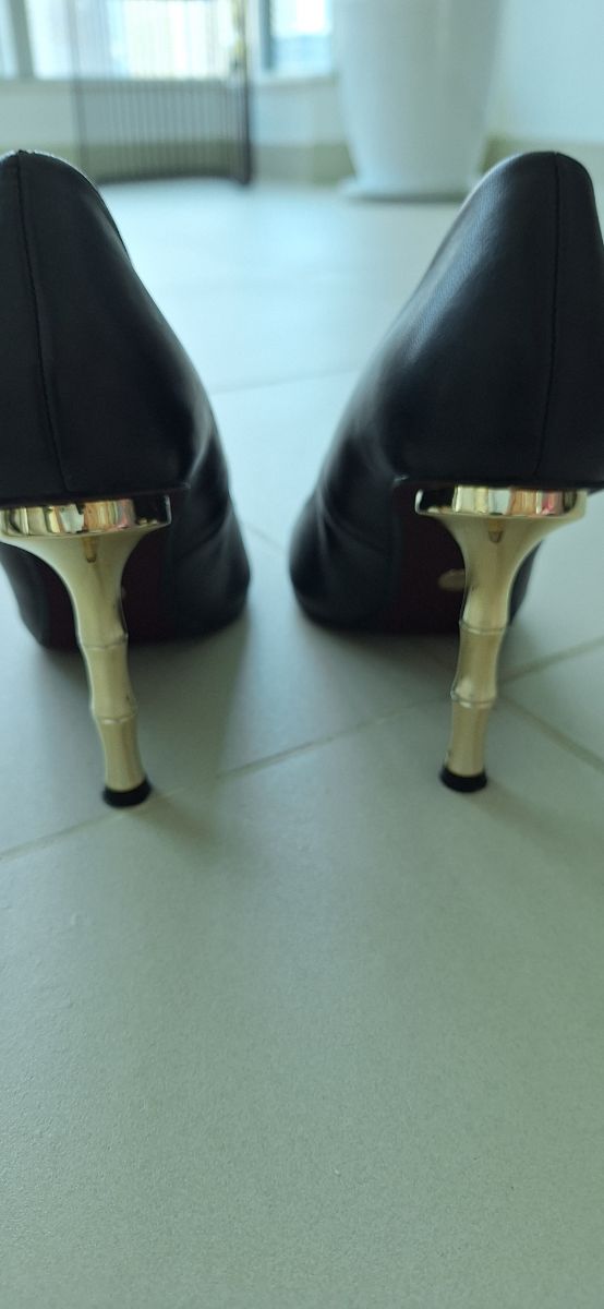 Black Zara pumps silver heel photo 2