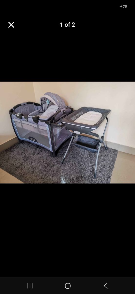 Graco Baby cot and changing station photo 2