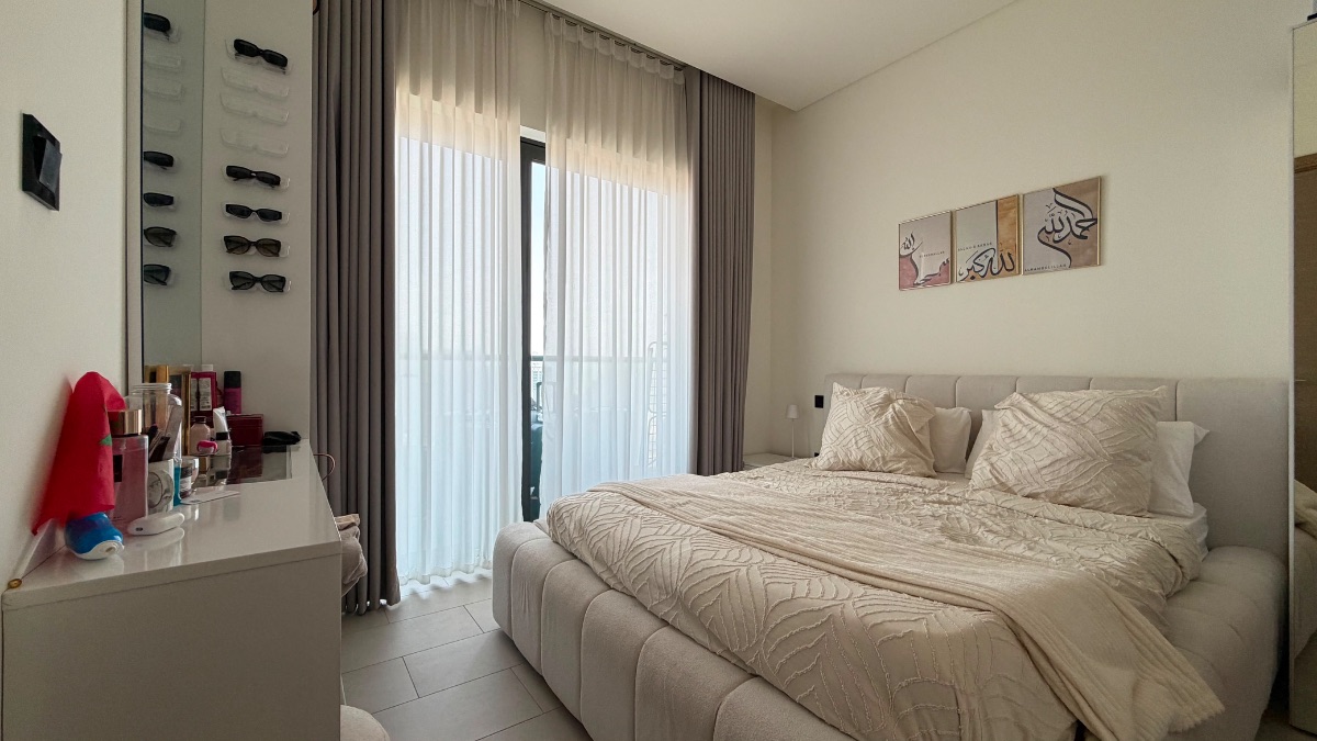 Storage Bed + matress