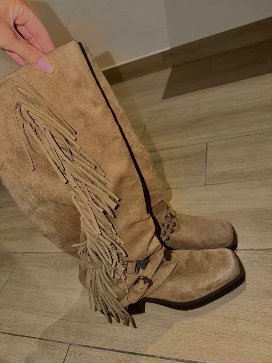 Stradivarius Tassle boots photo 3
