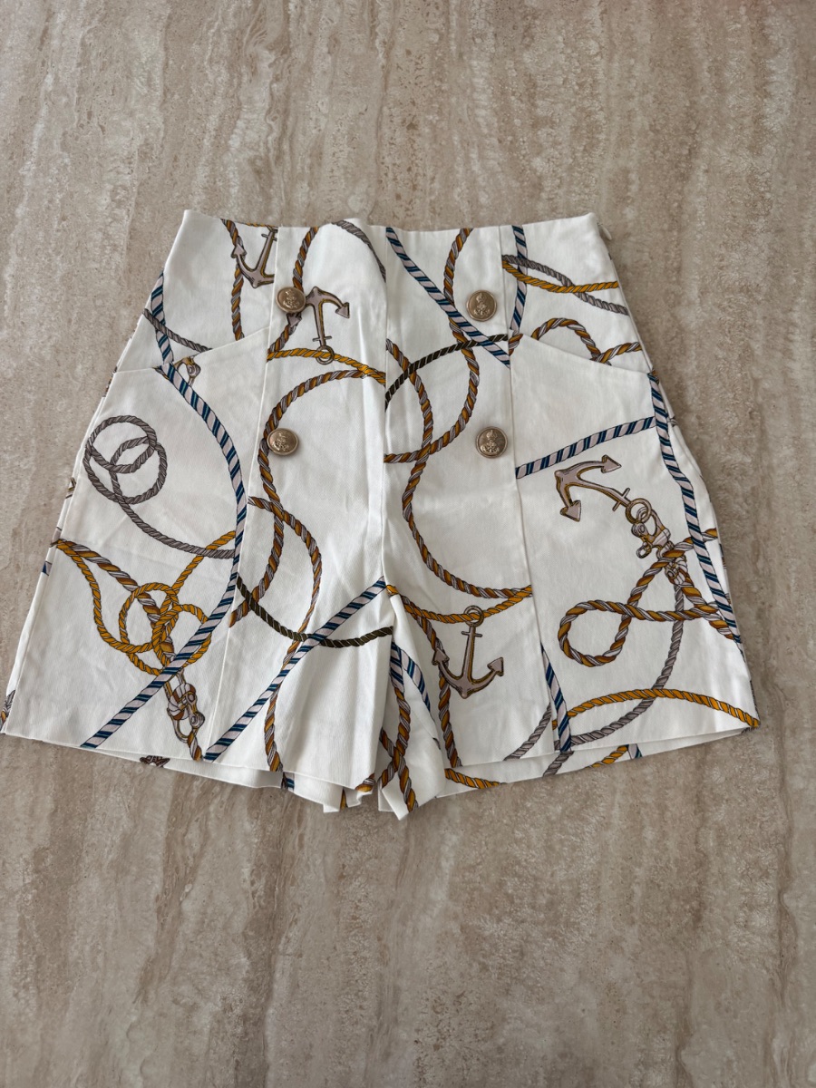 Zara shorts S