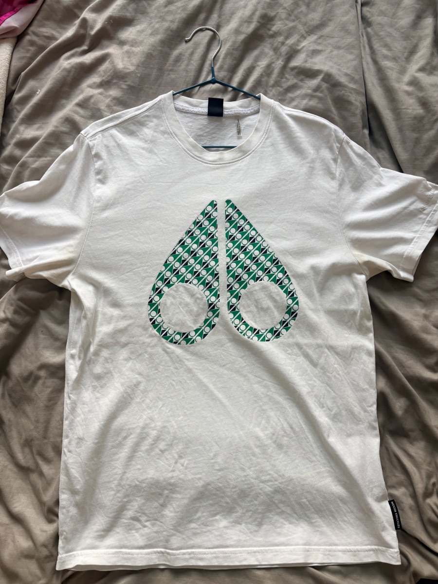 Moose Knuckles Mood Knuckles tshirt