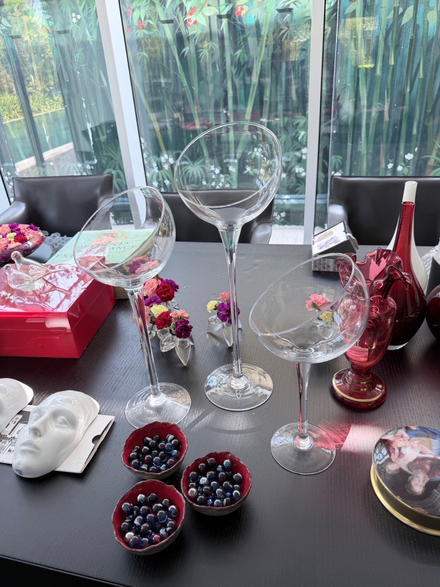 3 Glass vases photo 2