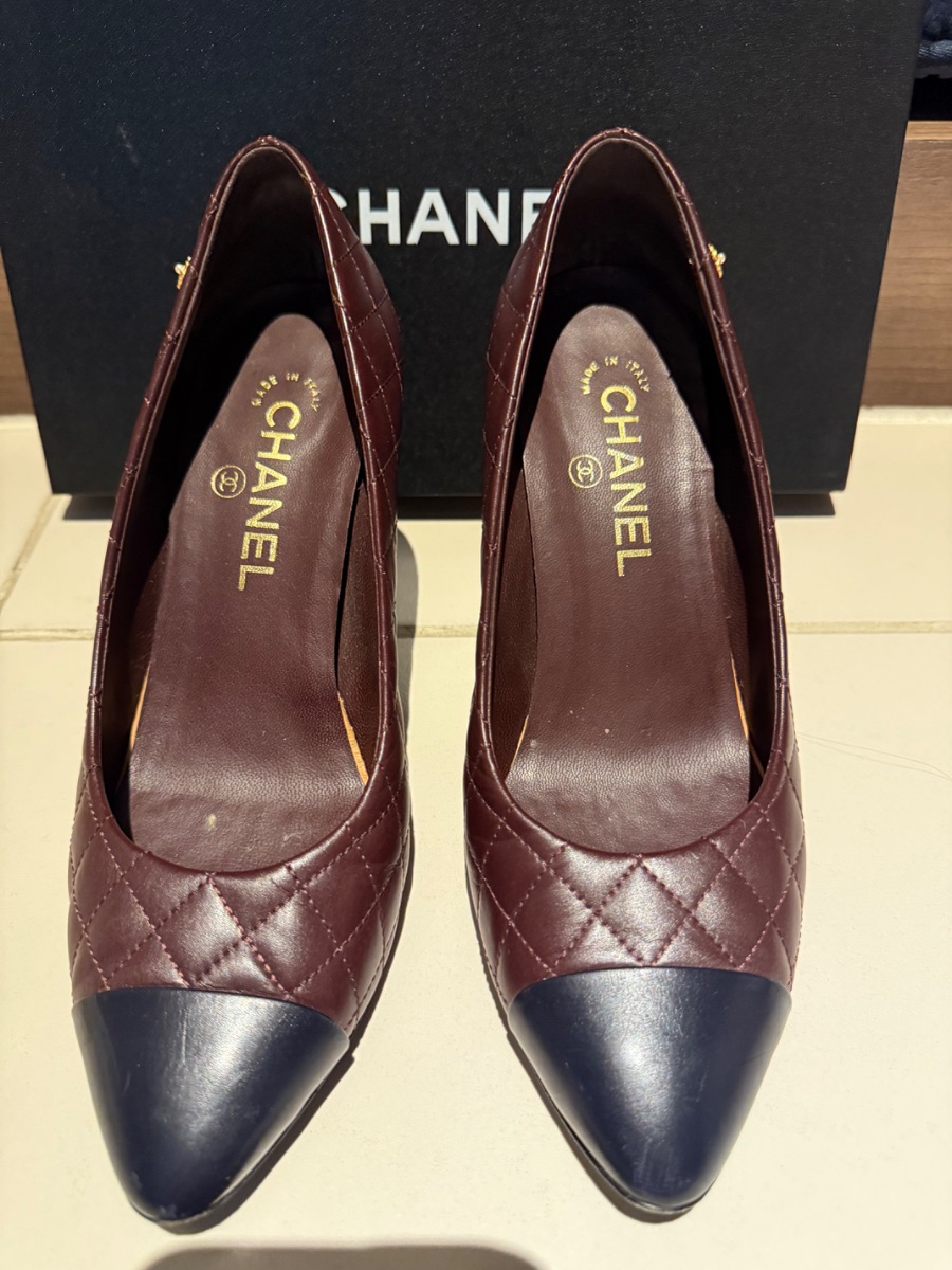 Chanel ladies quilted shoes