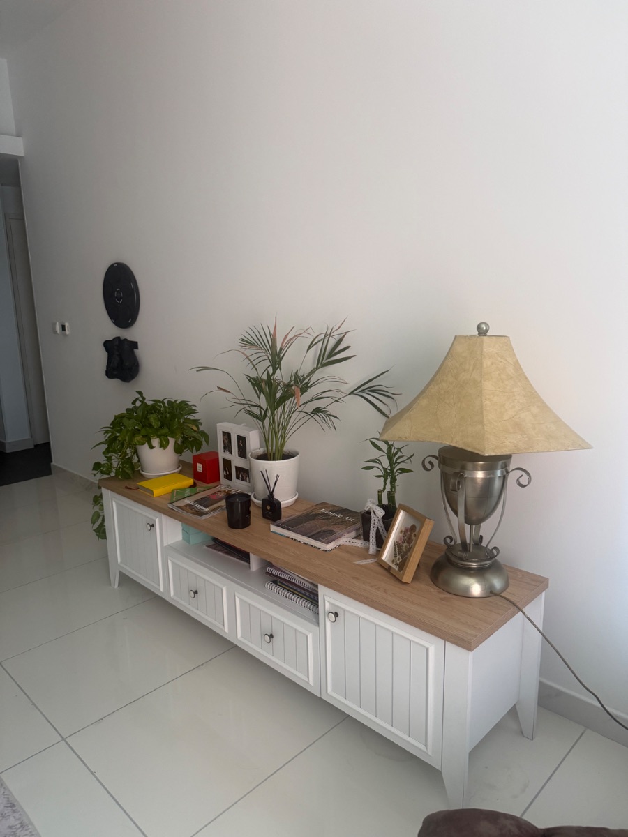Tv table