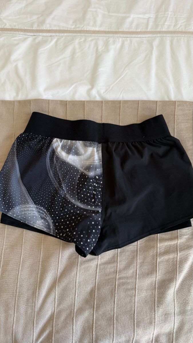 Reebok Black Sports Shorts Large photo 2