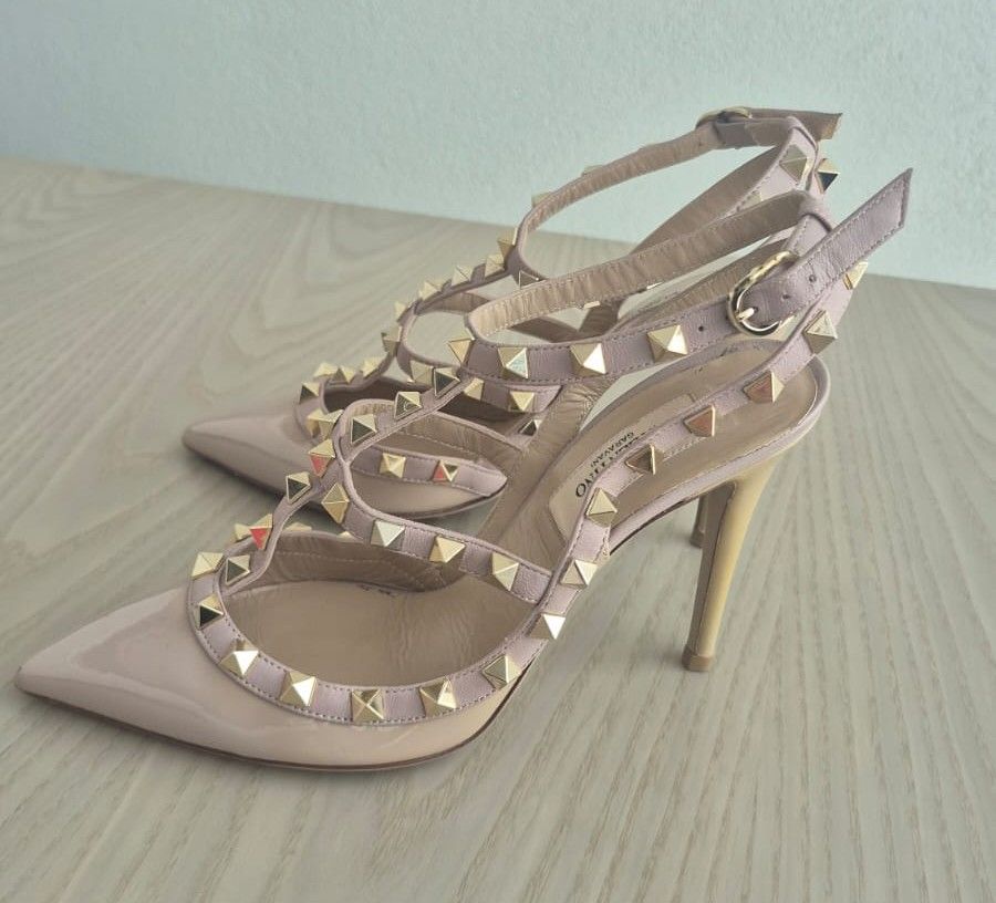 Valentino Rockstud Caged Beige Patent Pumps photo 3