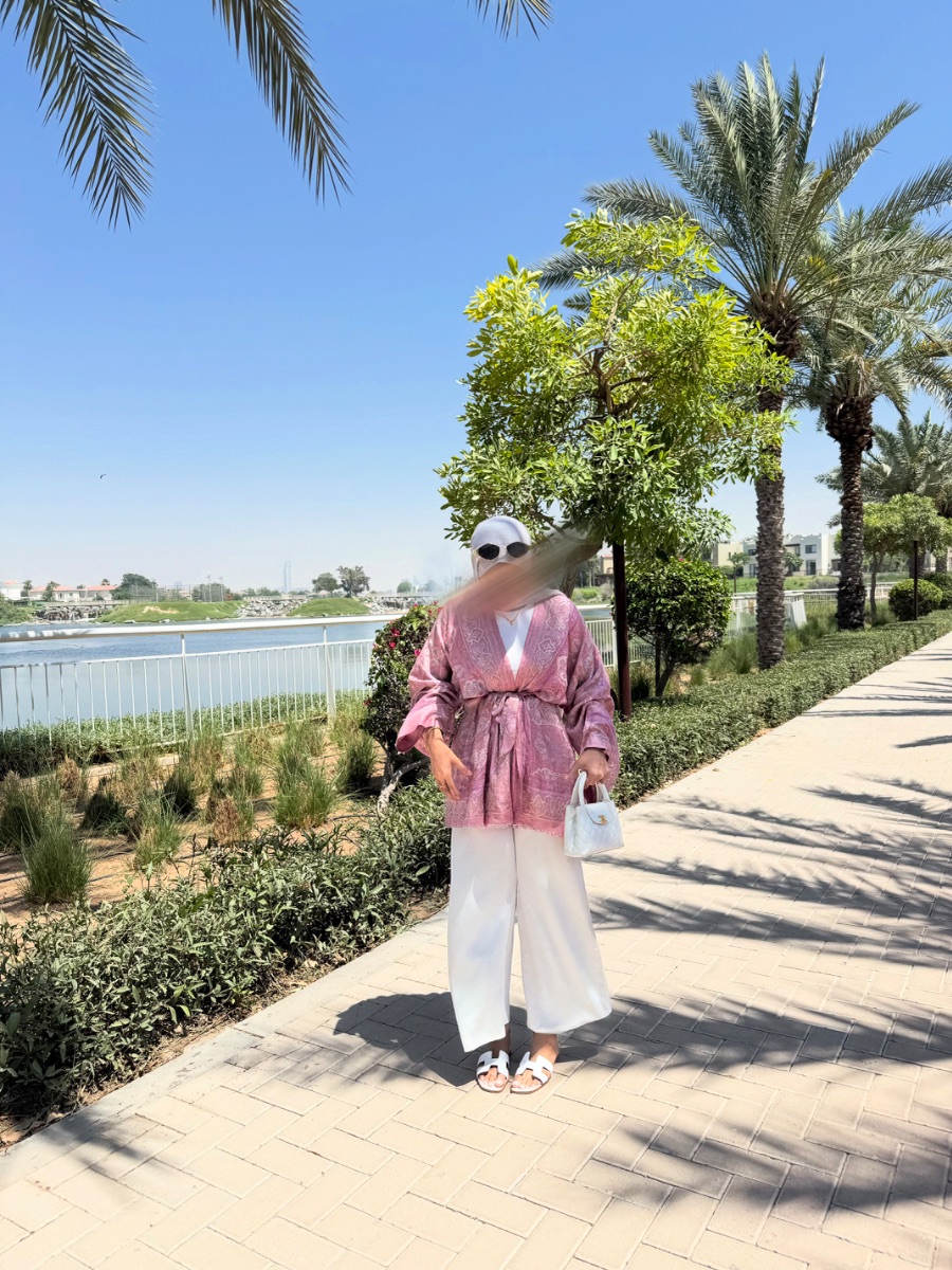 Madinah Pardas Pink pashmina wrap top