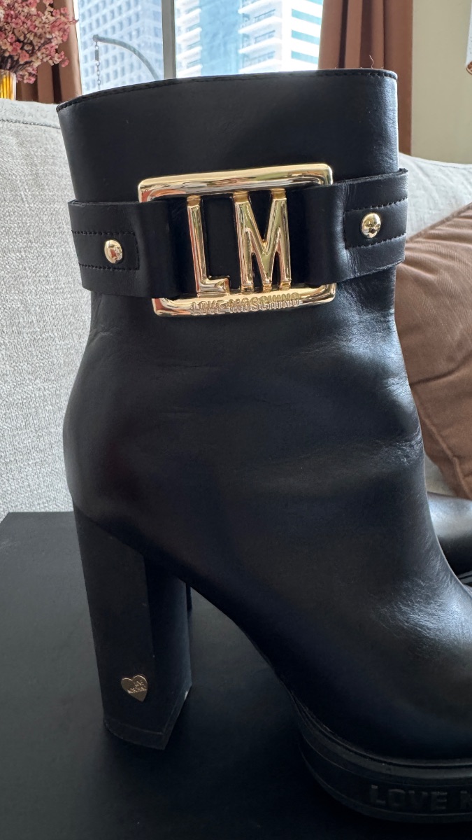Love Moschino Boots photo 3