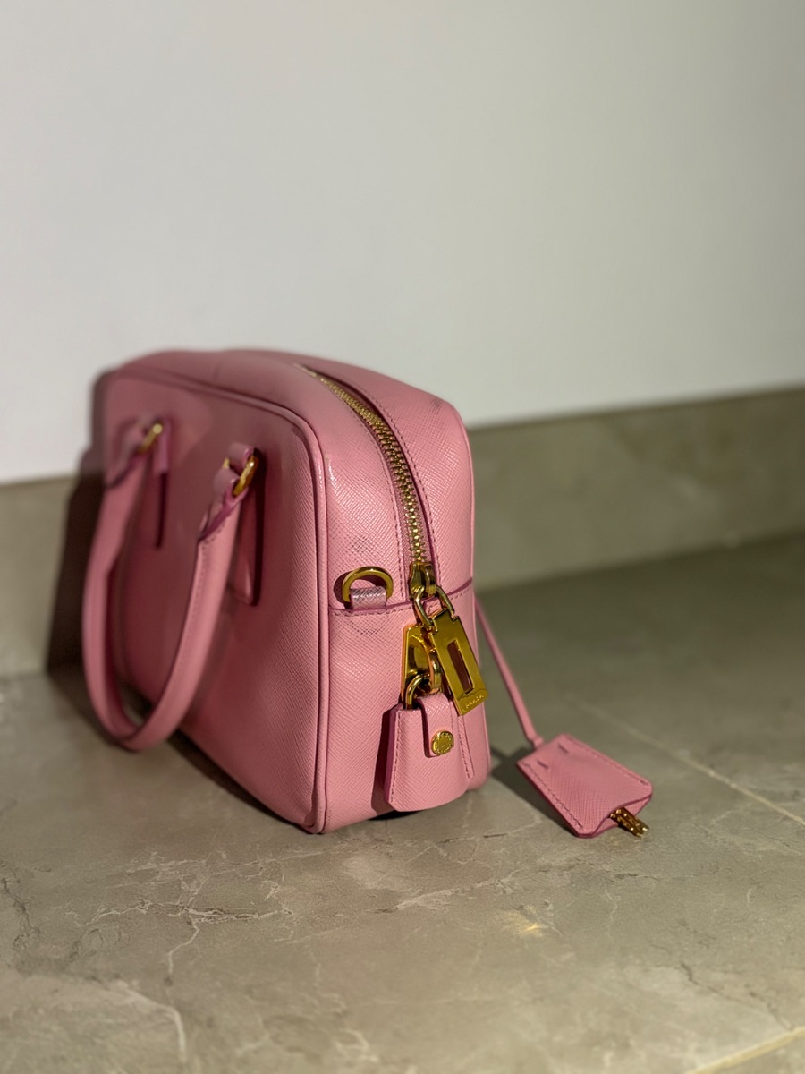 Pink saffiano prada photo 2