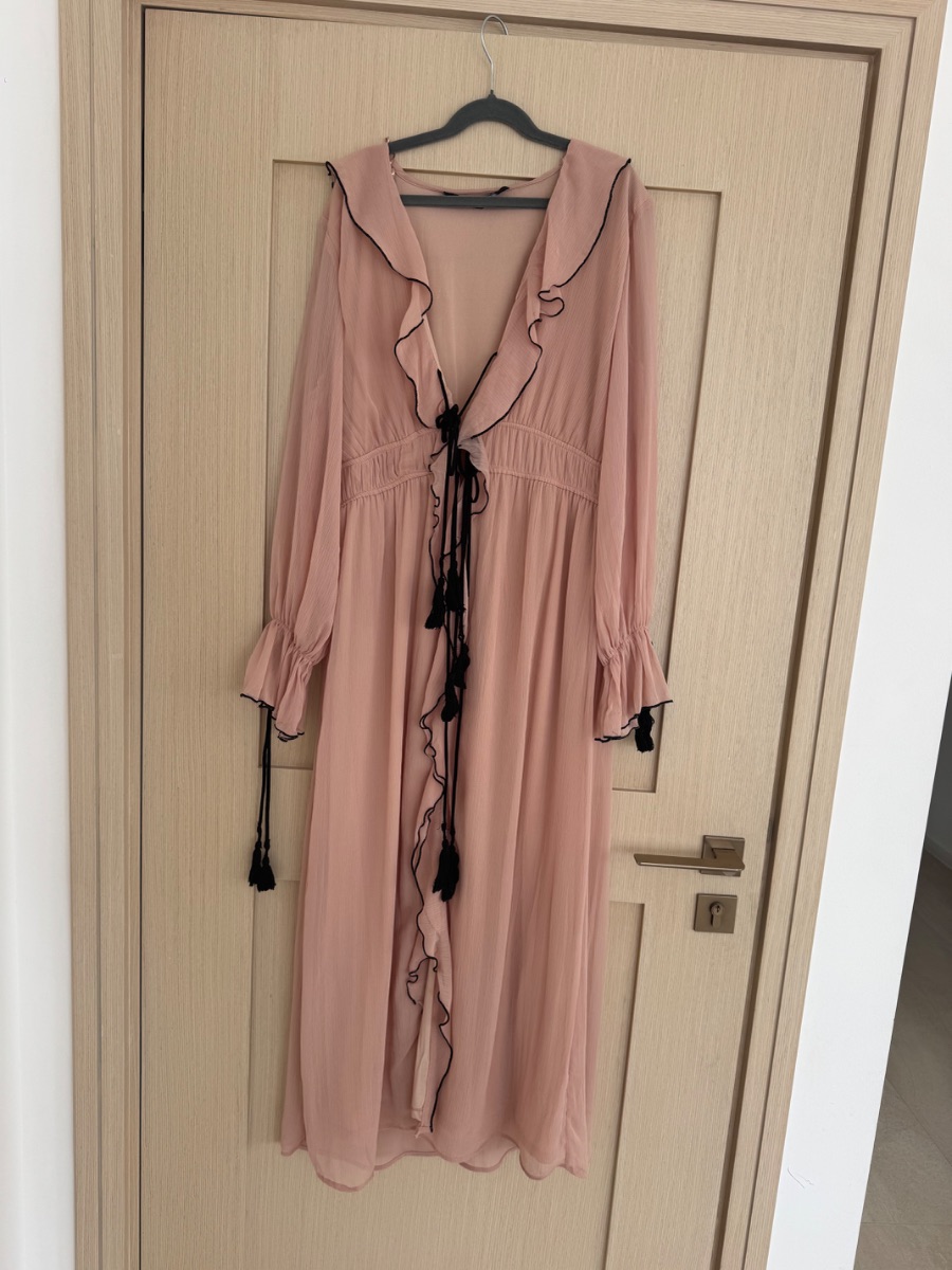 Zara Peach Flowy Dress - Chloe Vibes