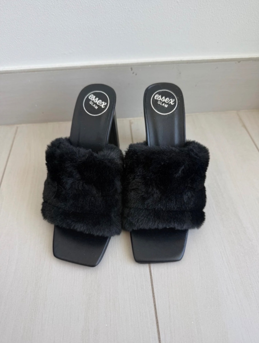 Essex Glam Black Faux Fur Heels photo 2