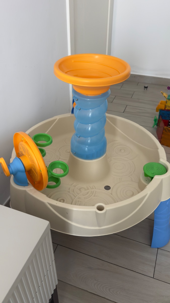 Little Tikes Kids splash toy photo 2