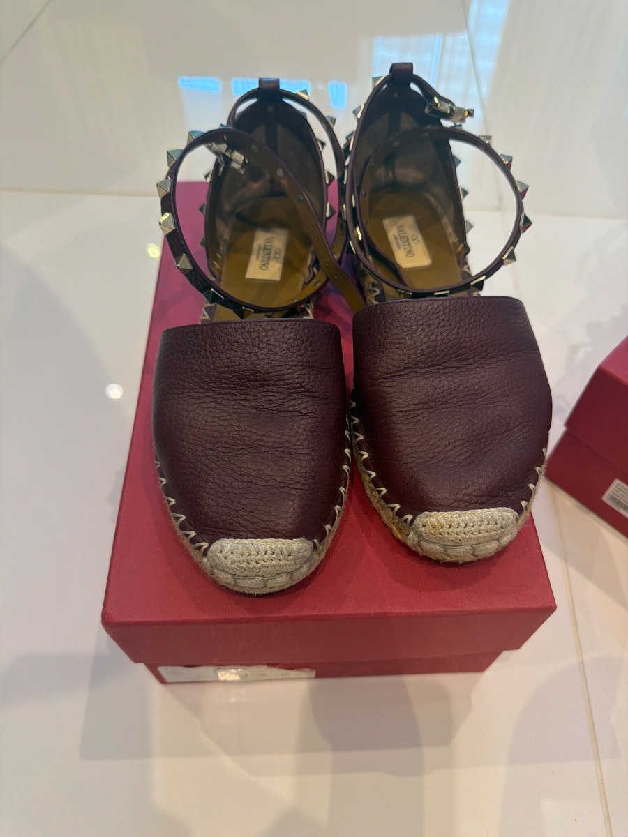 Valentino flats