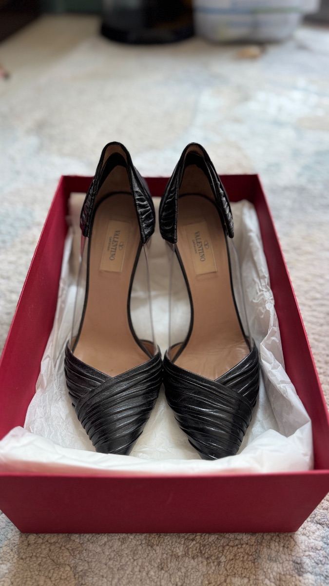 Pre-loved Valentino heels photo 2