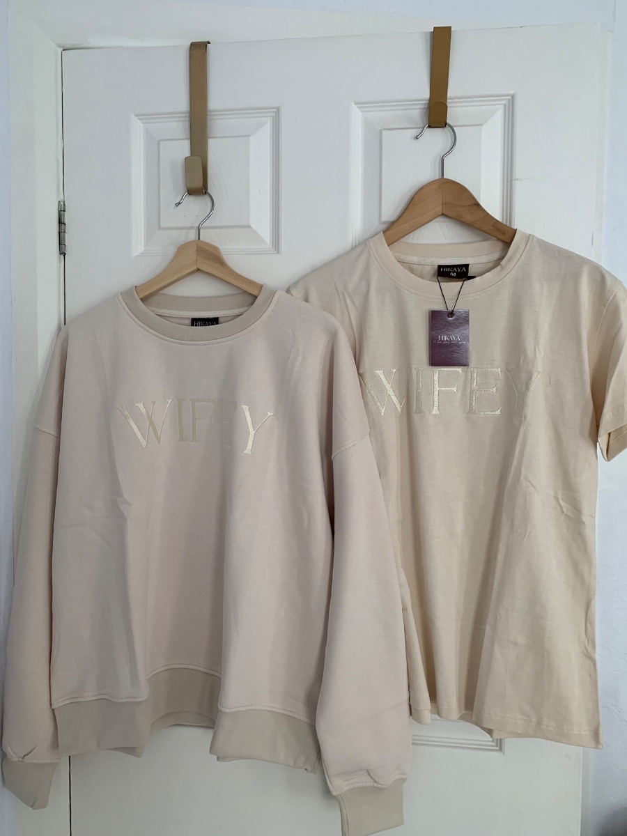 Hikaya Wifey long sleeve sweatshirt
