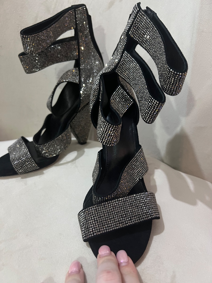 Nissa Crystal Shoes photo 3