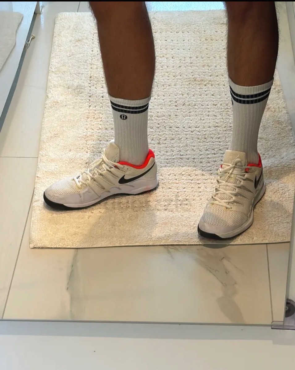 White Nike men's sneakers photo 3