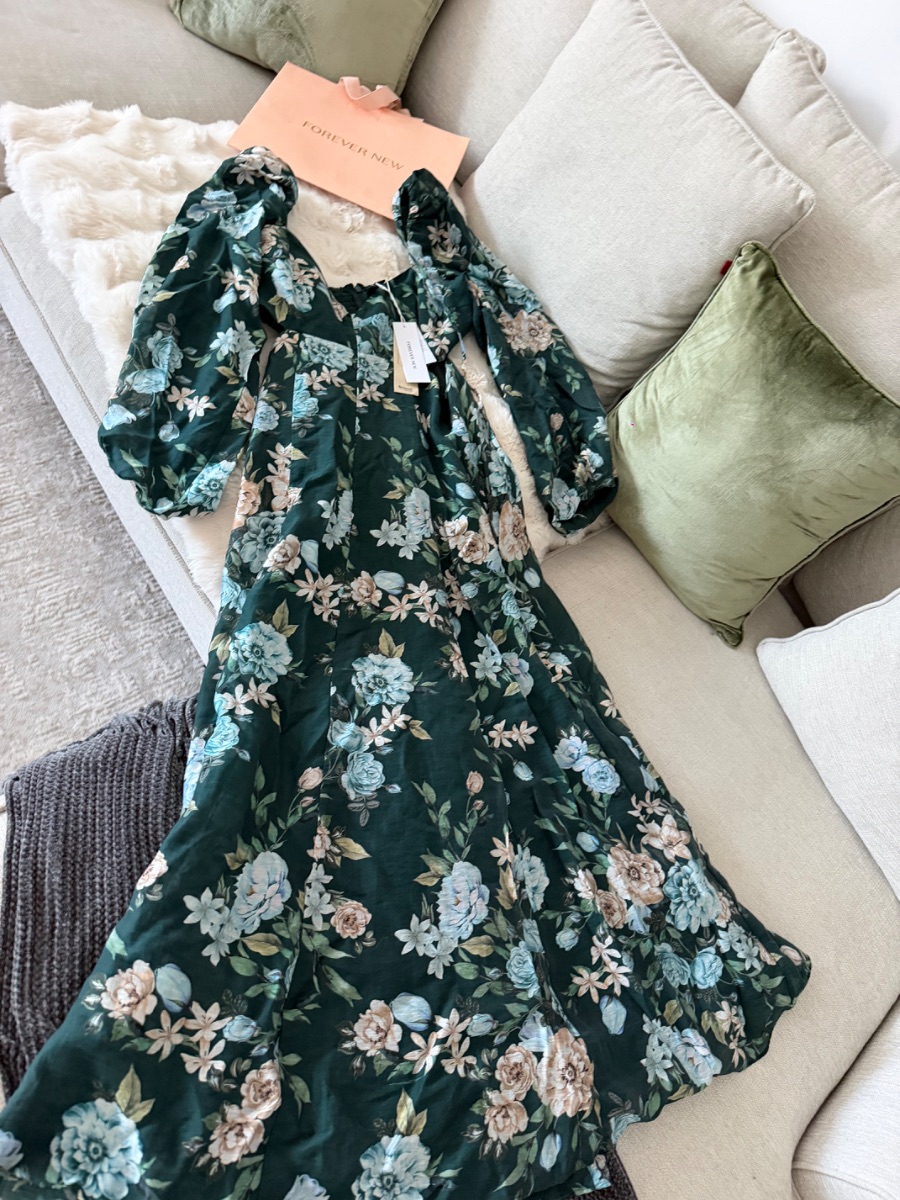 Forever new dress size 10 (lined & lovely fabric) photo 3