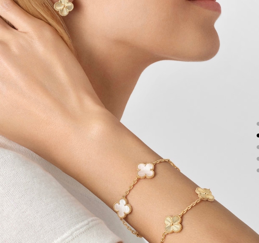 Van Cleef Vintage Alhambra bracelet, 5 motifs photo 3