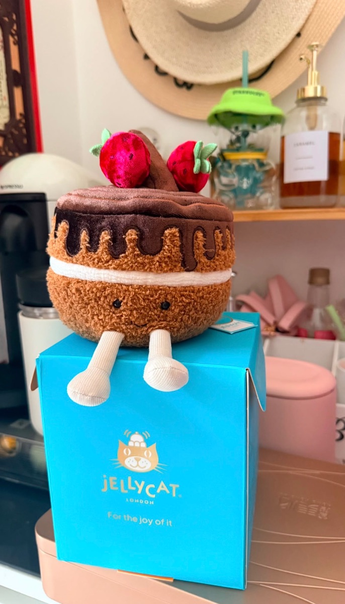 Jelly Cat Harrods Glacy Chocolate Cake