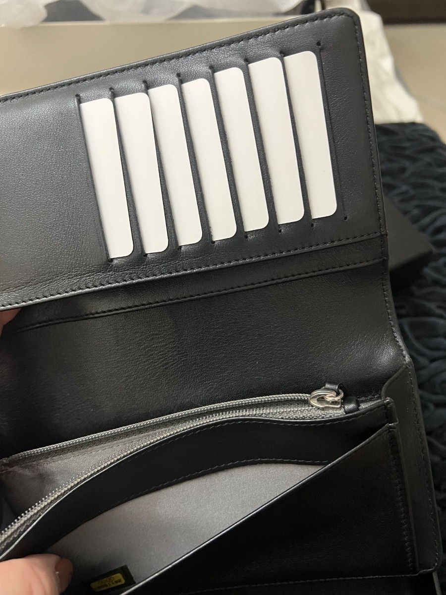 Chanel wallet limited edition photo 2