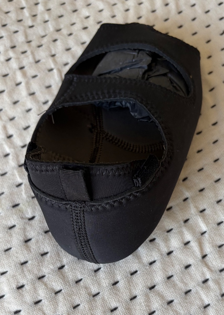 OYSHO Pilates Shoes - New - 38/39 photo 3