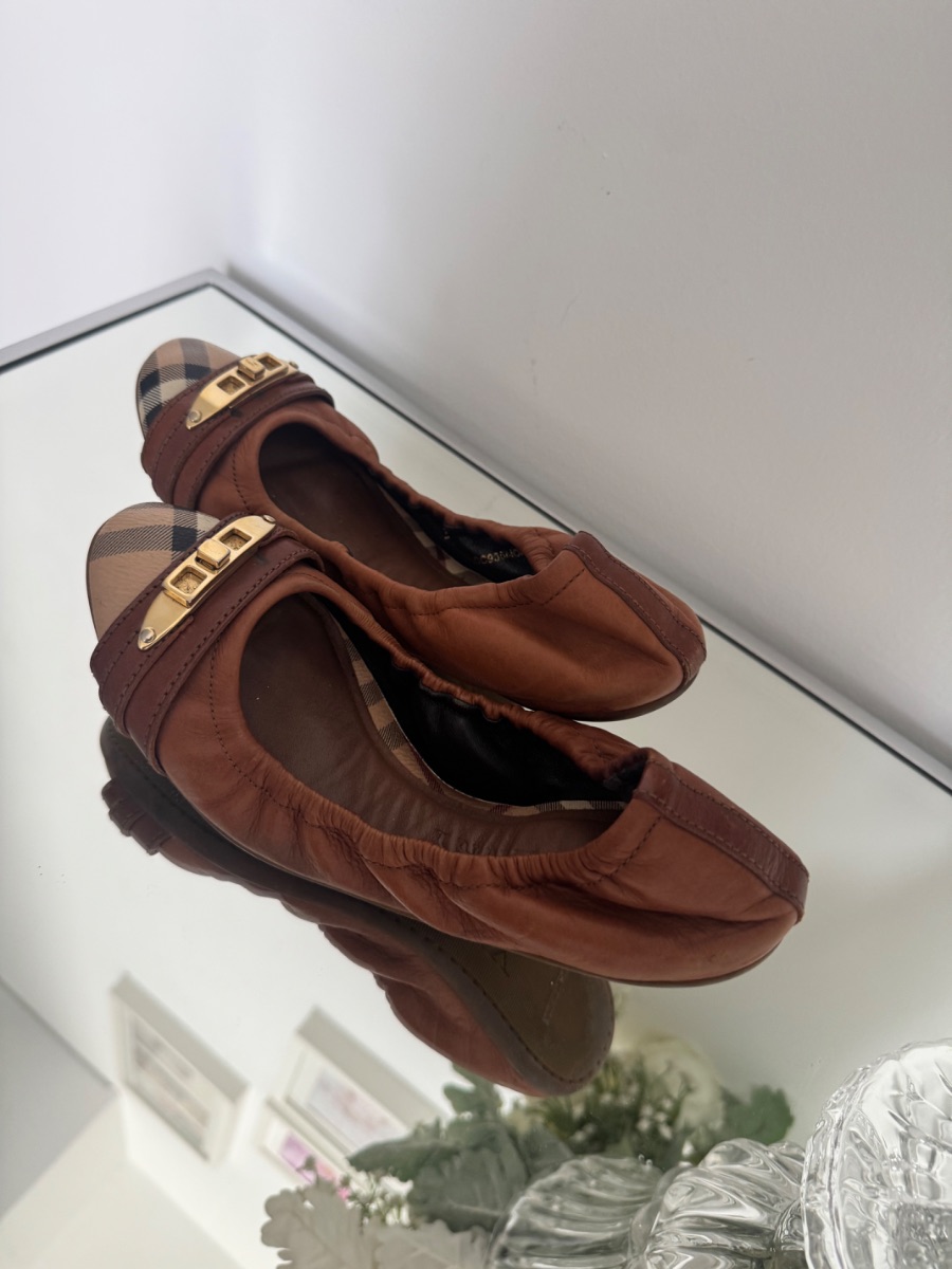 Burberry Tan Leather Ballet flats size 37 photo 3