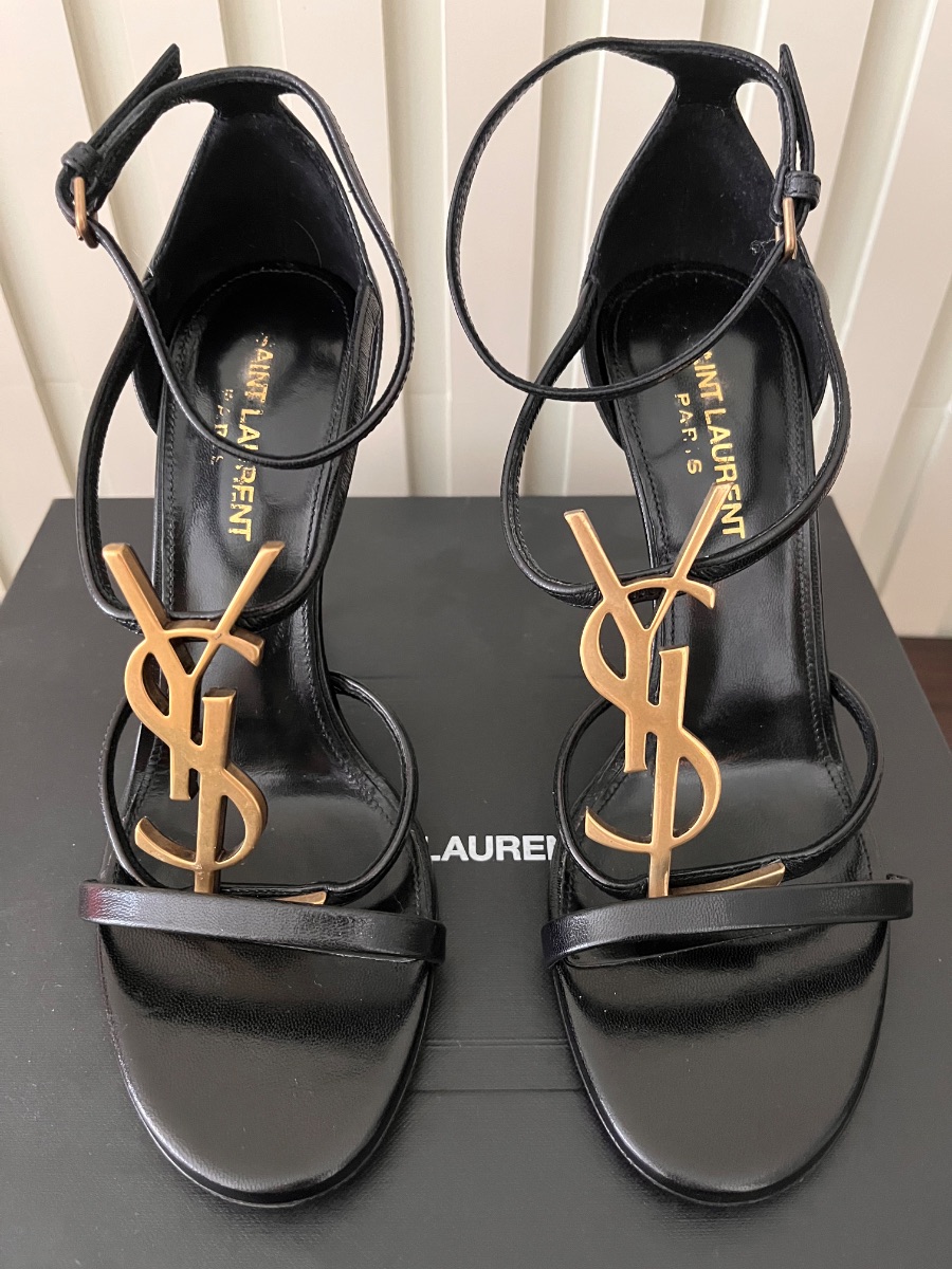 YSL Cassandra heels 100% Authentic photo 3