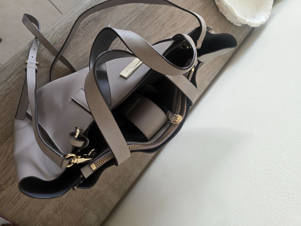 Kate Spade Grey Leather Tote Bag – Large Shoulder Bag photo 3