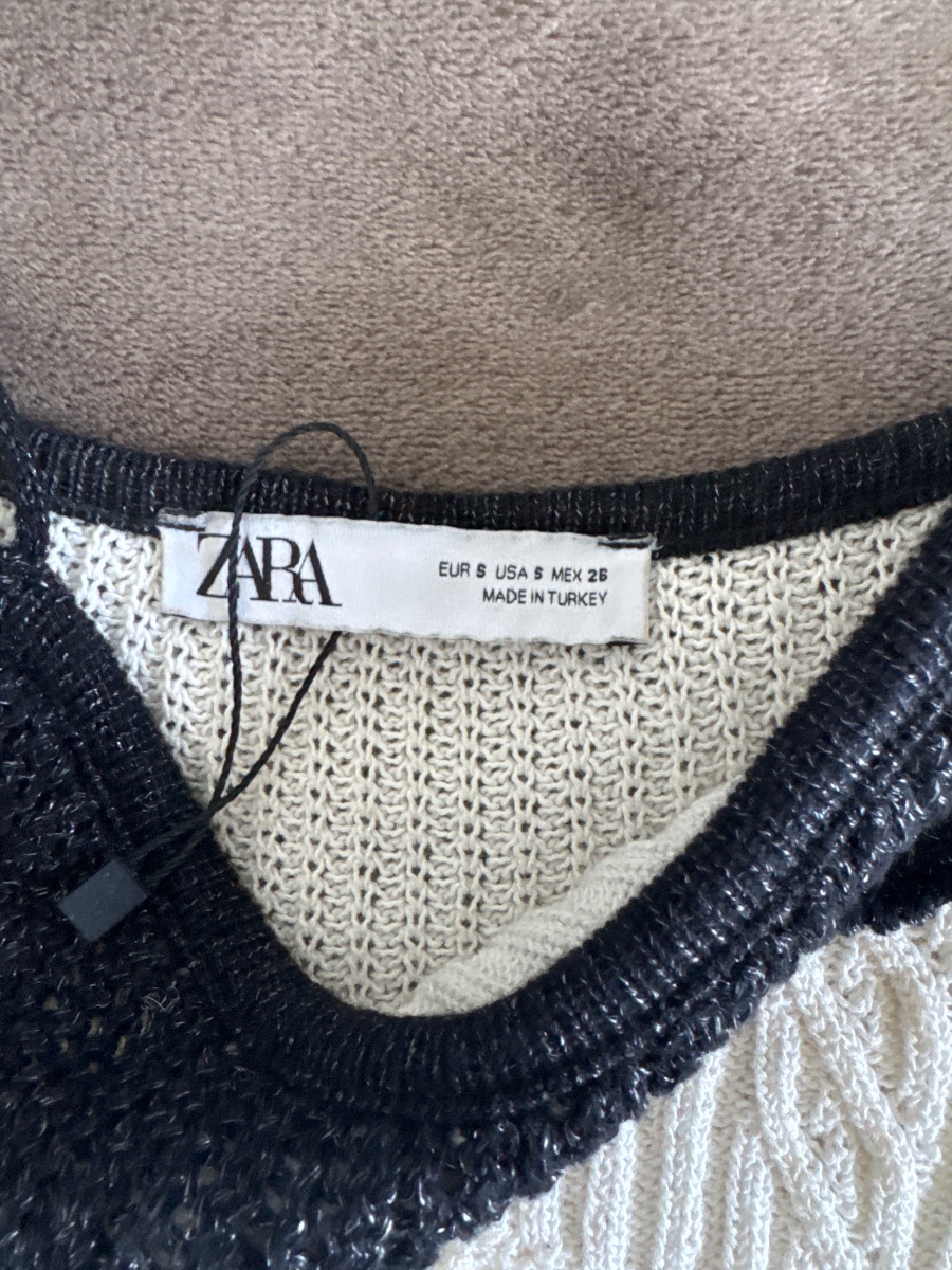 Zara top photo 2