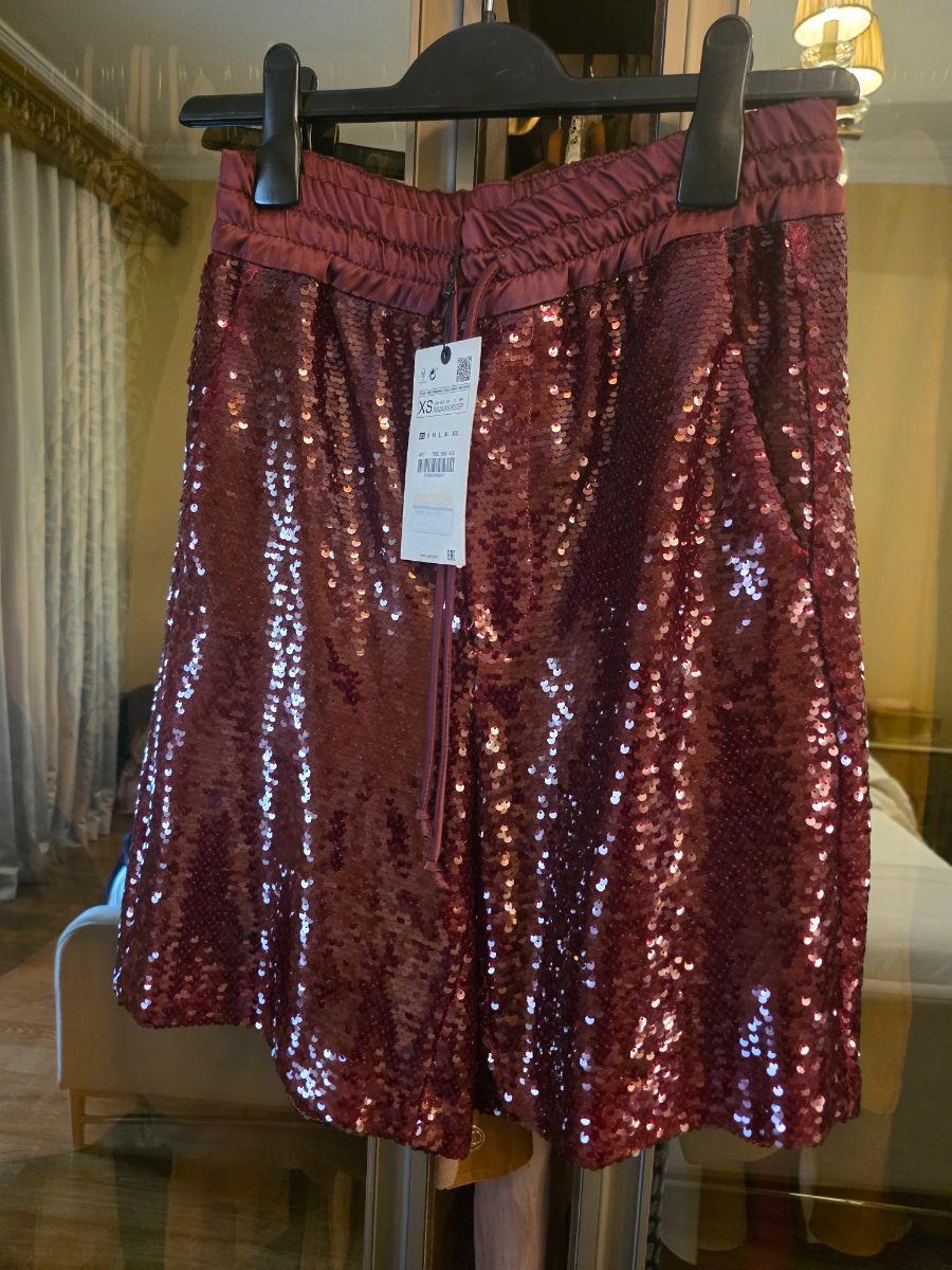 Zara burgundy sequin shorts