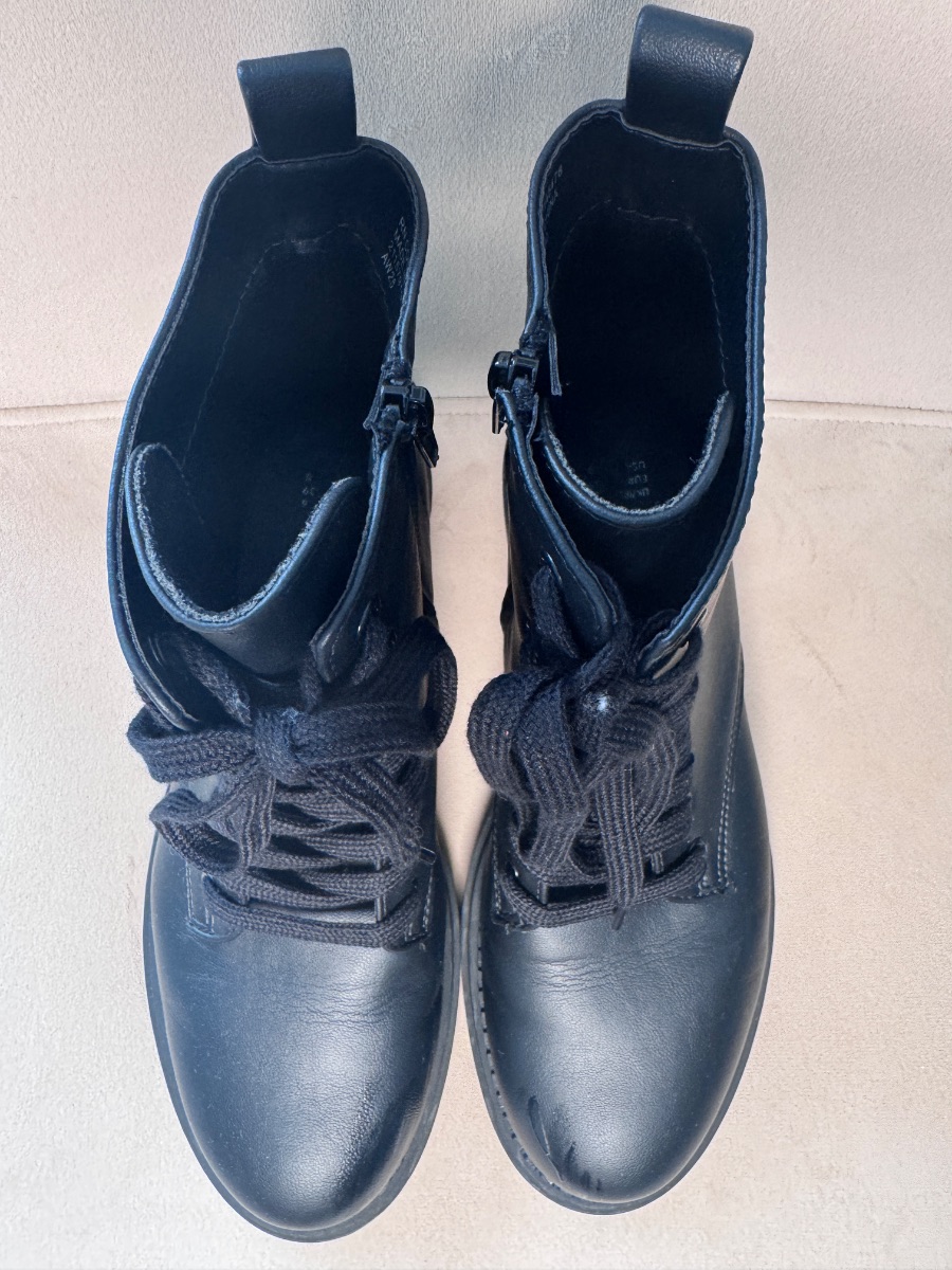 Primark boots photo 3