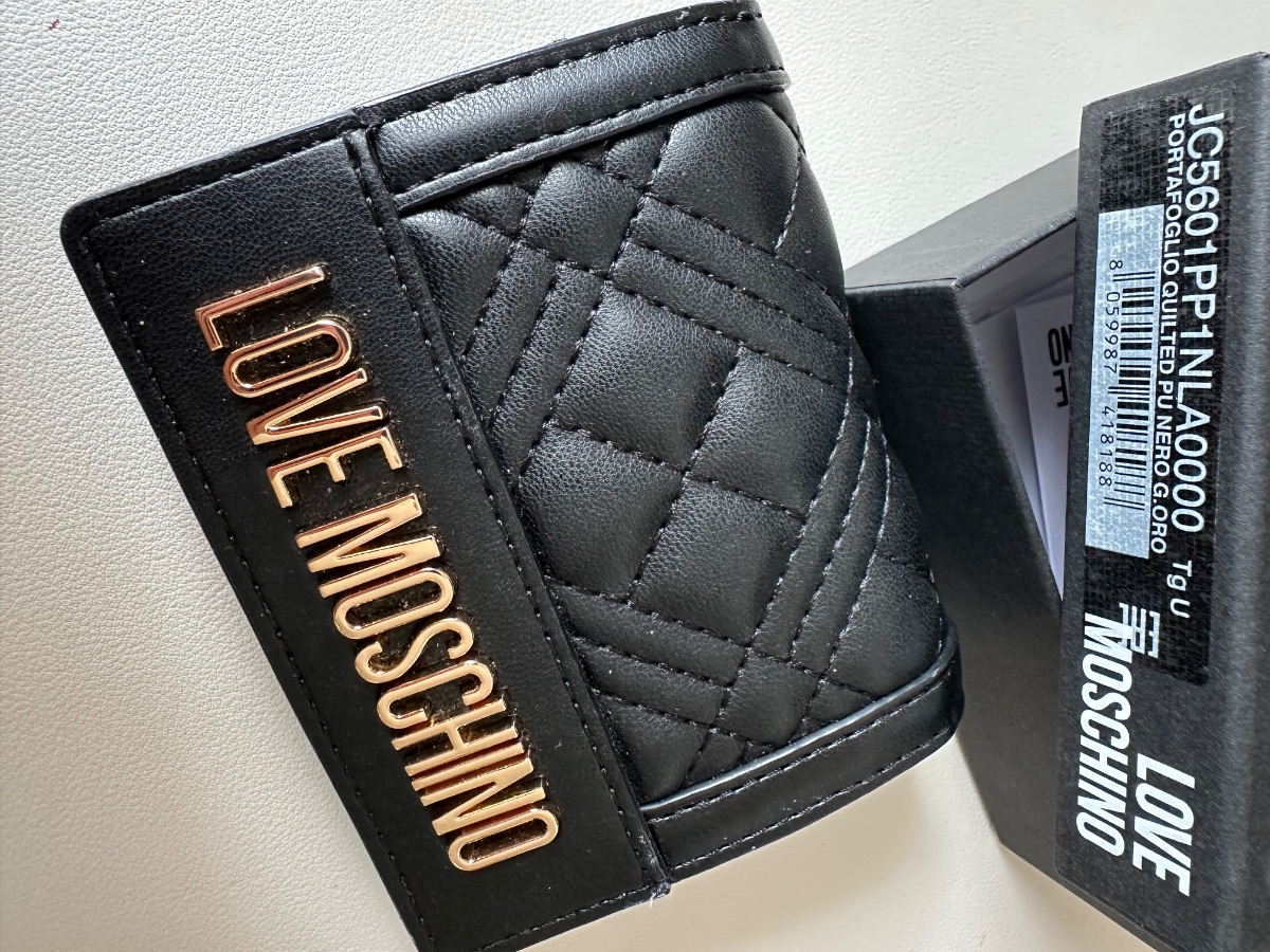 Moschino Quilted Wallet photo 2