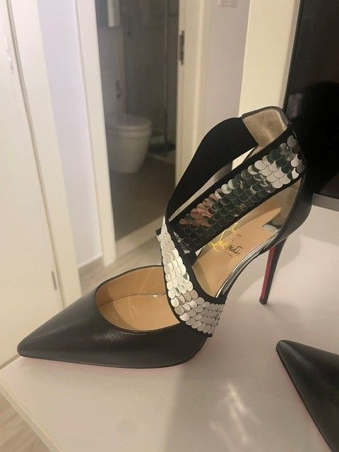 Christian Louboutin black heels size 37 photo 2