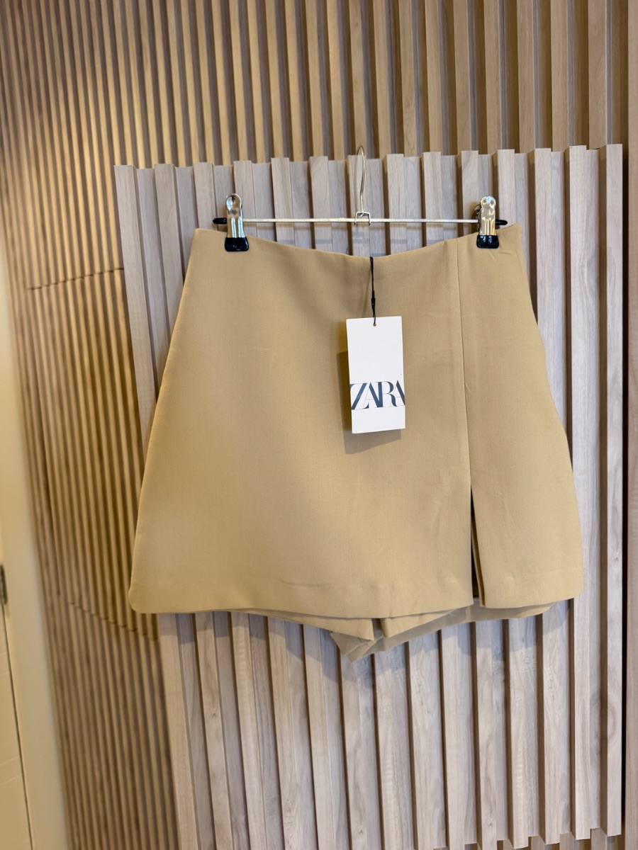 Zara cream high waisted shorts photo 2