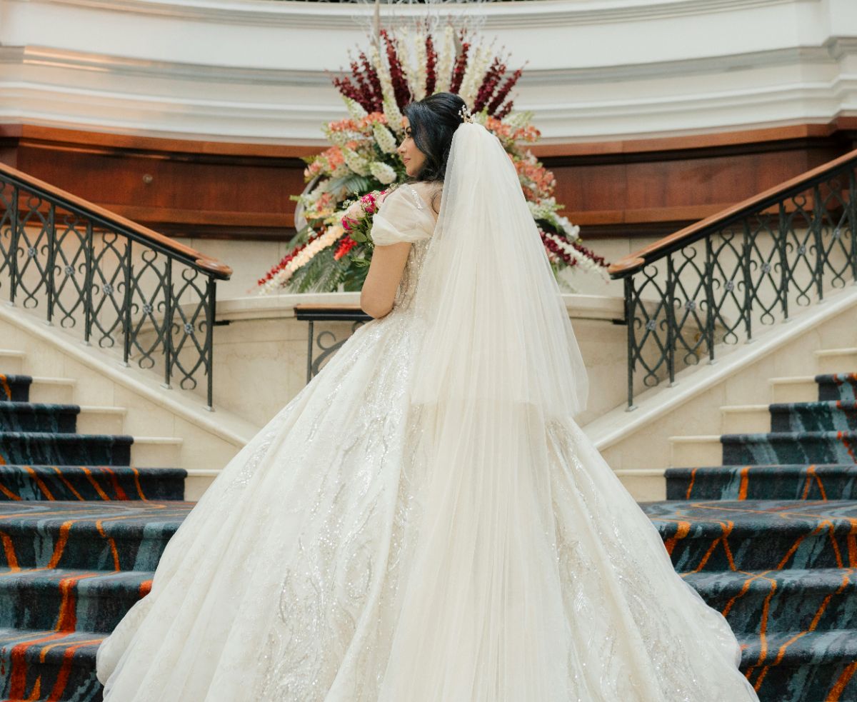 Wedding Gown photo 3