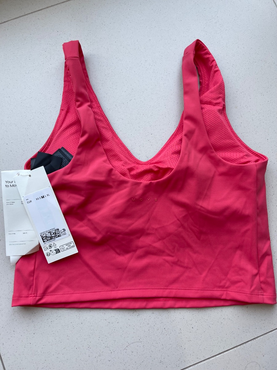 Move H&M Sports Top photo 2