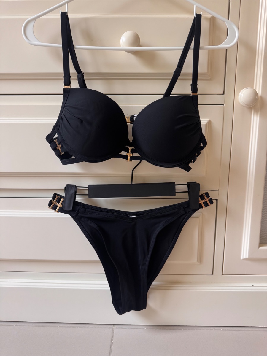 New Yorker black three-piece bikini set