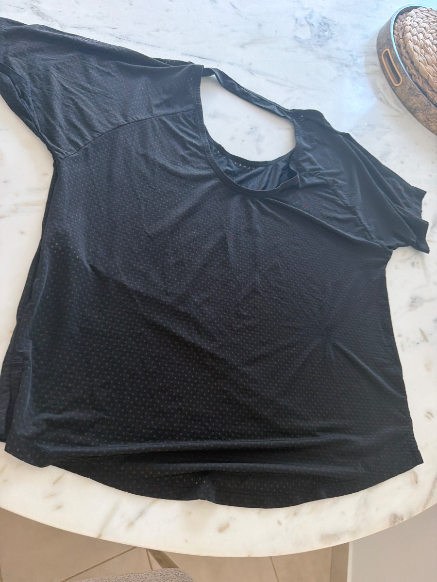Nike gym top photo 2