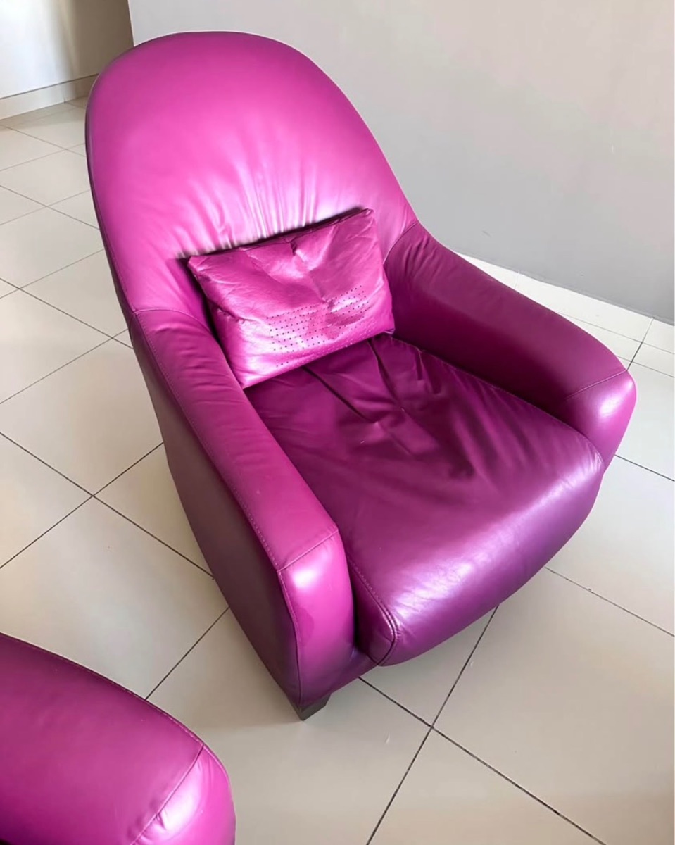 Signature Wing back chairs - The One