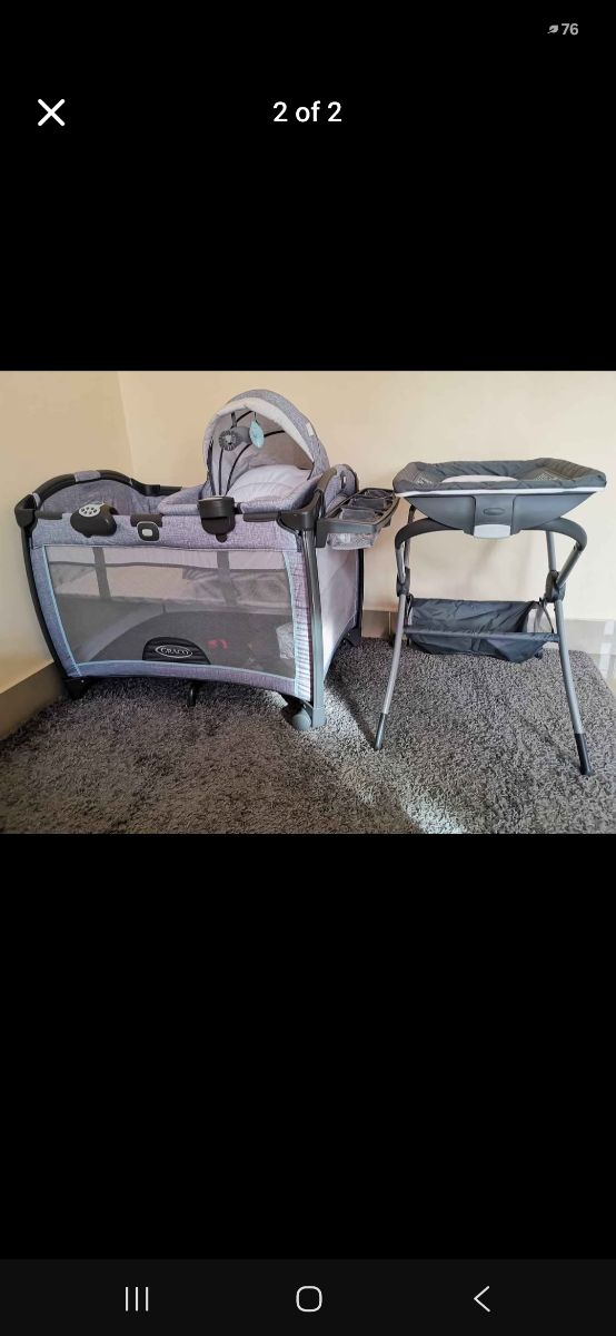 Graco Baby cot and changing station