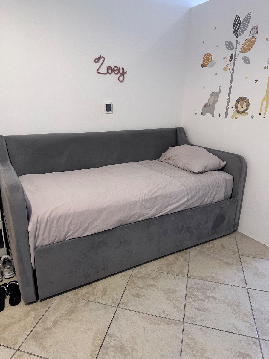 Home Centre Day bed
