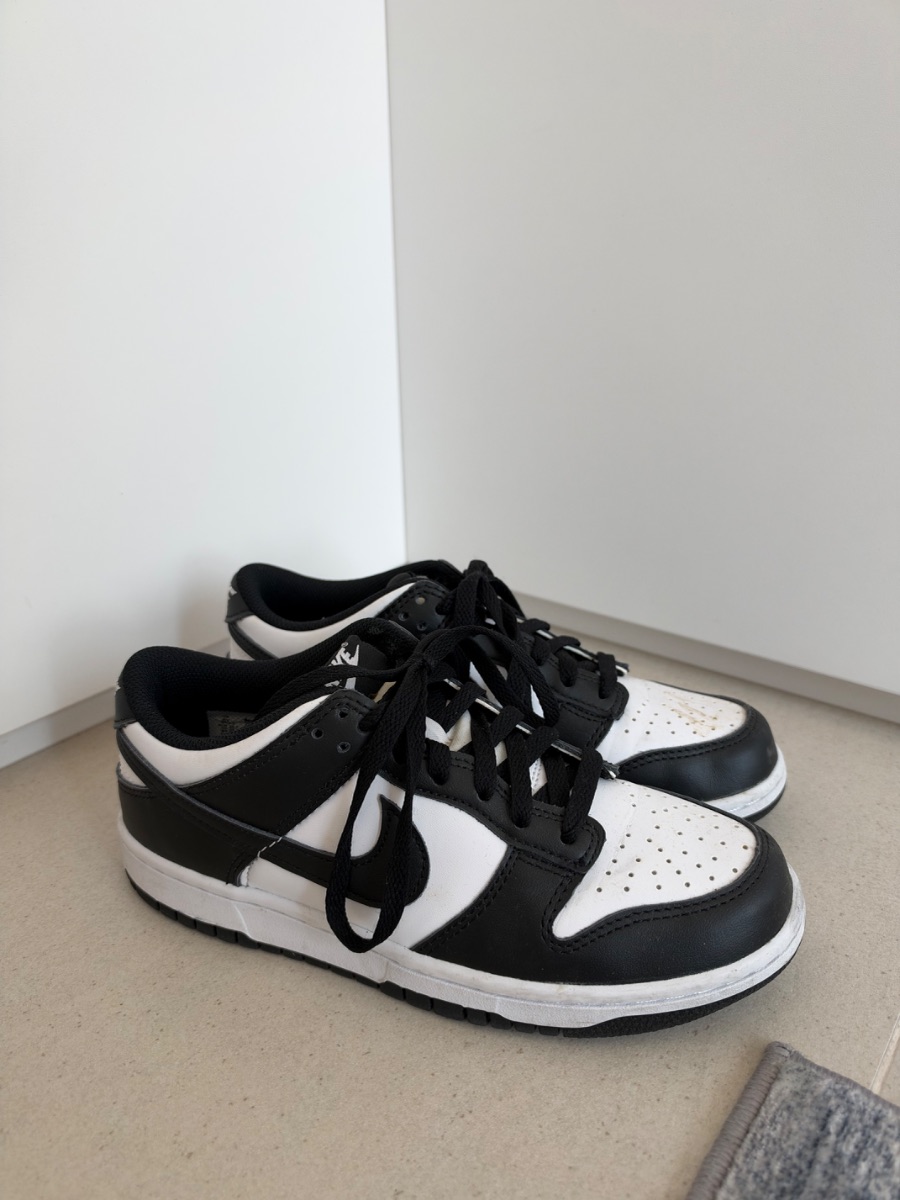 Nike Dunk Low Retro White Black Panda - Size 38.5