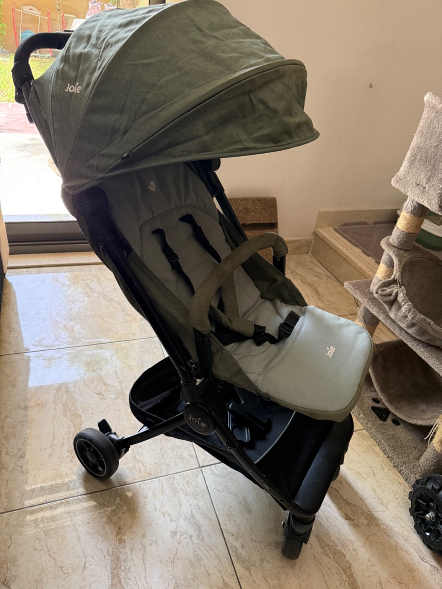 Joie stroller photo 2
