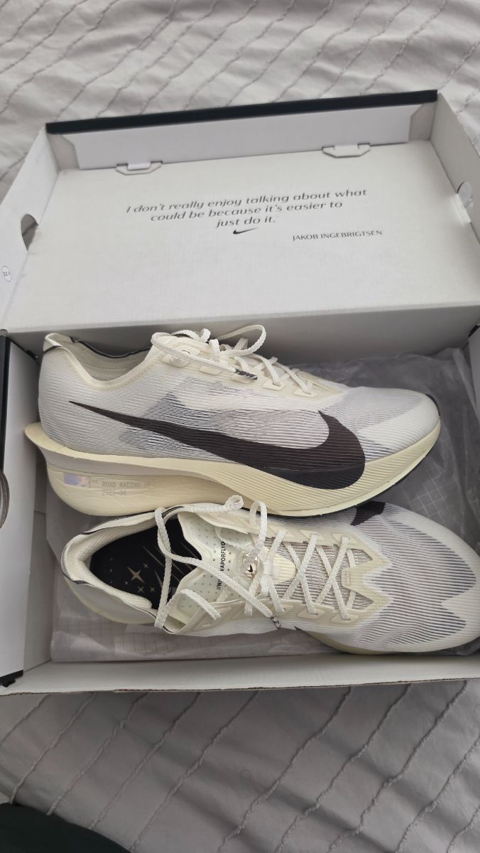 Nike vaporfly carbon plated