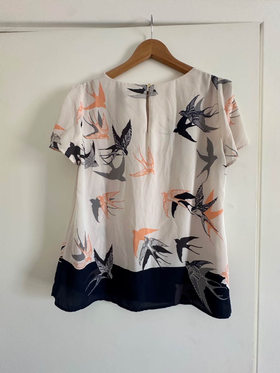 Oasis Short-sleeve ivory blouse photo 3