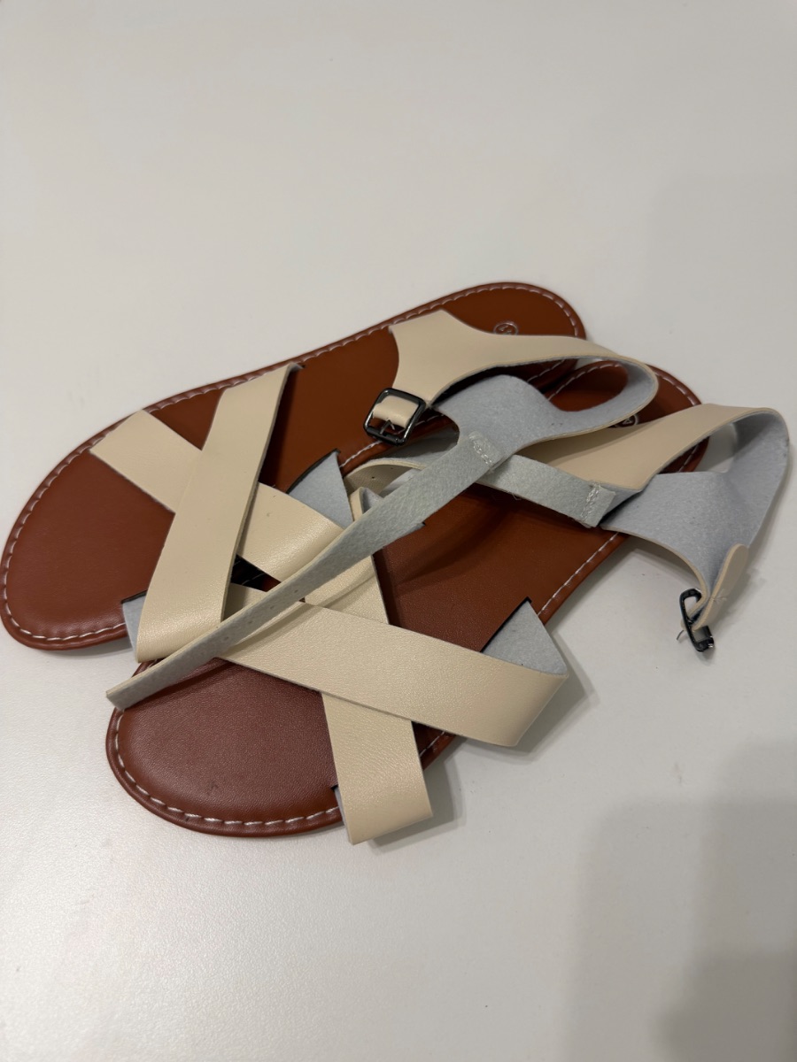 Shein Flat Sandals in Beige/Brown (Size Euro 41) photo 2