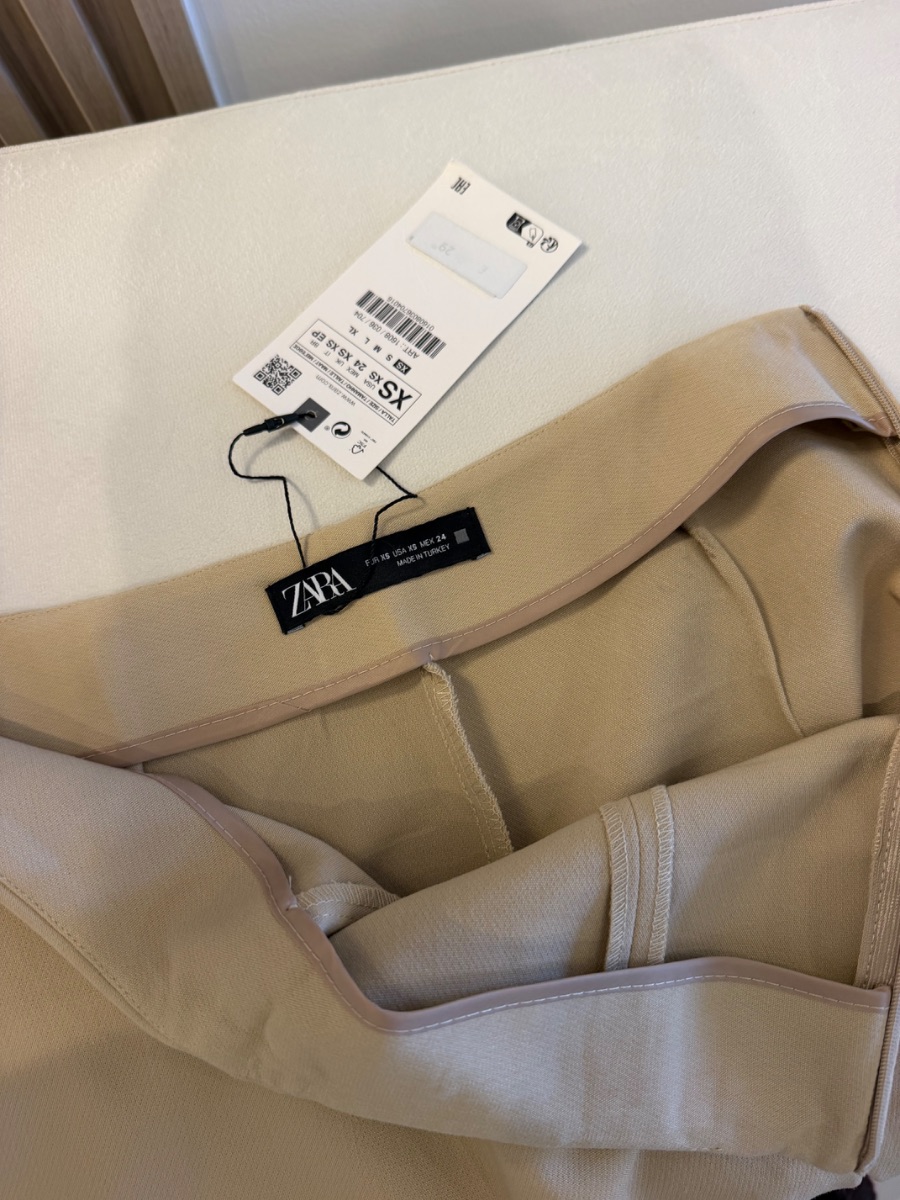 Zara cream high waisted shorts