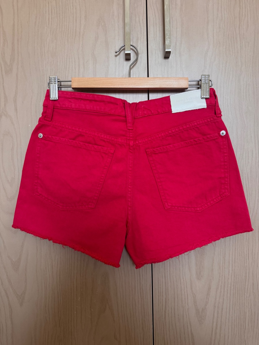 Mango red denim high-waist shorts photo 2